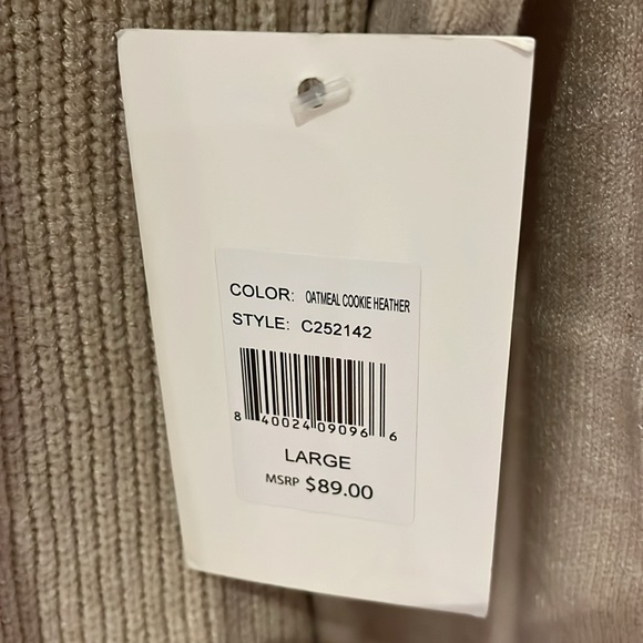 Cyrus brand new large sweater - Picture 7 of 7